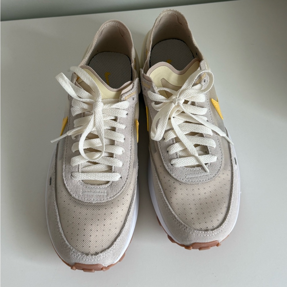 NWOT Nike Women’s Sneaker WAFFLE ONE 'SAIL COCONUT MILK' - Picture 12 of 12